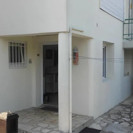 T2 Avec Terrasse Et Bbq, Proche Centre Et Plages - Fr-1-319-85
