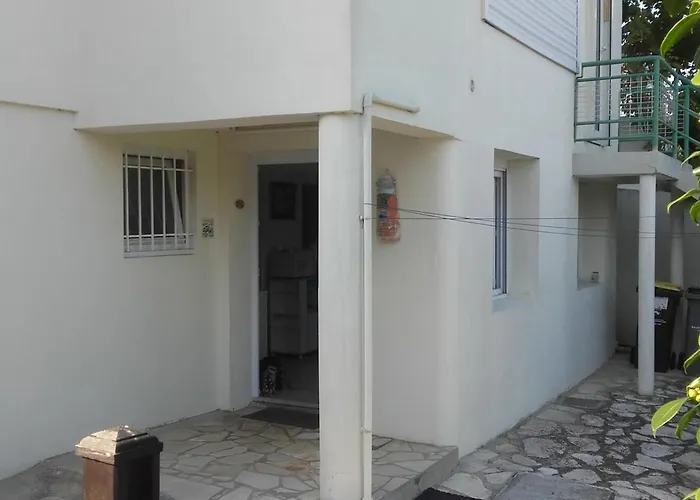 T2 Avec Terrasse Et Bbq, Proche Centre Et Plages - Fr-1-319-85